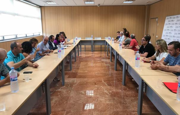 Patronal y UGT firman el convenio de hoteles y restaurantes de Alicante que afecta a 40.000 trabajadores