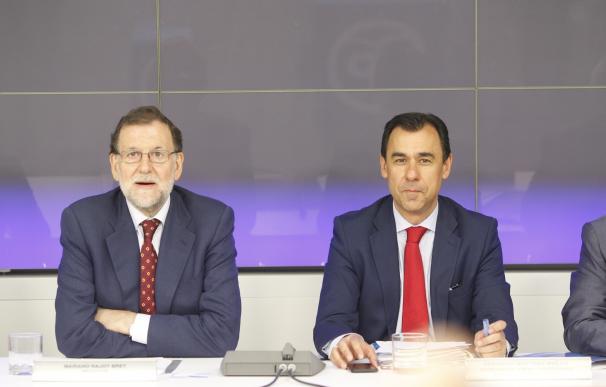 El PP cree que la reunión Sánchez-Iglesias muestra que "sigue el engatusamiento" para ver quién lidera la izquierda