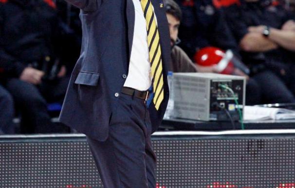 El técnico del Gran Canaria no cree que el Real Madrid sea "batible" pero intentarán ganarle