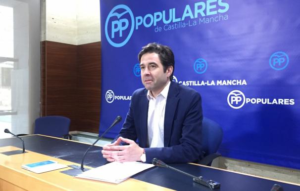 PP critica el juego "populista" de Podemos para "ganar un titular" y dice que "no va a estar" con unas cuentas idénticas