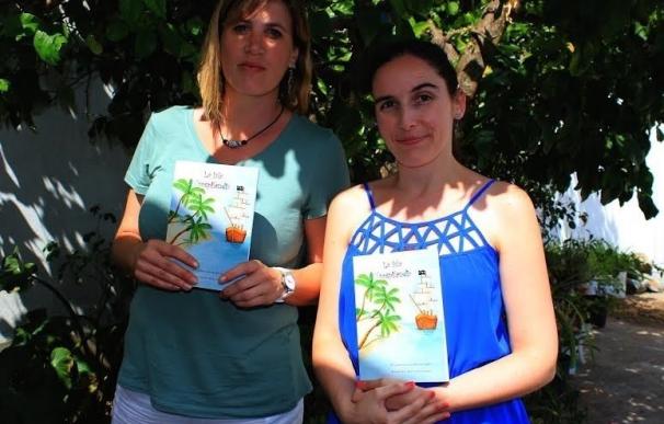La escritora Mari Carmen Sánchez-Moreno invita a los niños a descubrir una isla donde "nada es lo que parece"