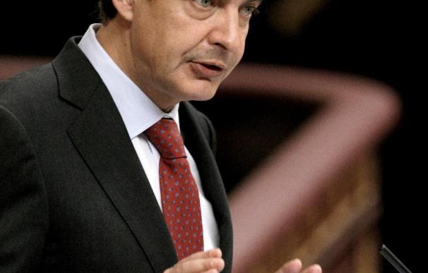 Zapatero descarta un rescate a España y dice que no habrá despidos públicos
