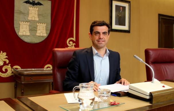 Alcalde de Albacete deja la Alcaldía por motivos de salud y apunta como posible sucesor al concejal Manuel Serrano