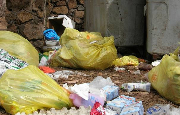 La Rioja se moviliza contra el abandono de residuos en entornos naturales