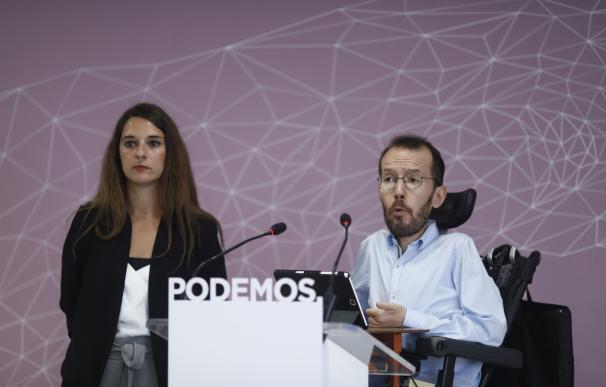 Podemos presiona al PSOE a un día de la moción y avisa de que si no la apoyan, se "retratarán" manteniendo a Rajoy