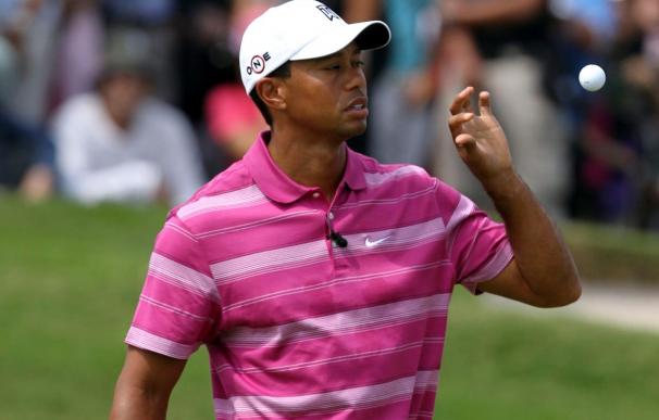 Tiger Woods regresa a Tailandia diez años después para un torneo de golf