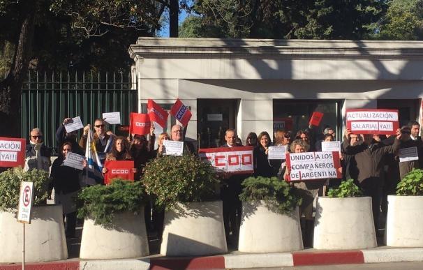 El personal de la Embajada española en Argentina desconvoca provisionalmente su huelga a la espera de la negociación