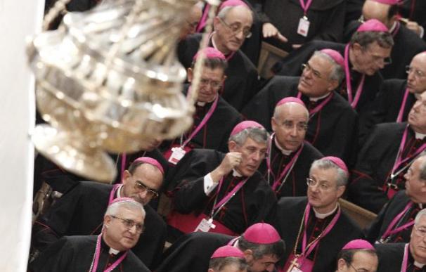 Niebla, nervios y explosión de júbilo en la llegada del papa a Santiago