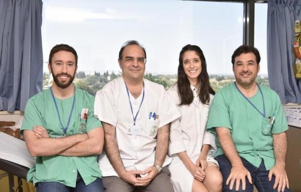 Dermatólogos del Hospital Reina Sofía atienden 6.000 consultas al año vía telemática