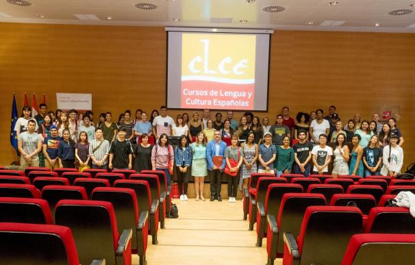 Estudiantes de los cinco continentes, desde hoy en el Curso de Lengua y Cultura Españolas de la UR