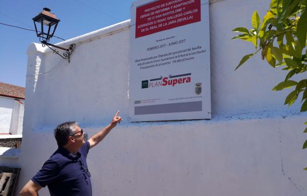 Avanzan las obras de reurbanización de la calle San Bartolomé de El Real de la Jara