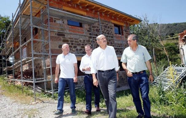 Obras Públicas invierte 60.000 euros en la rehabilitación del edificio anexo a la Casona de Sotama