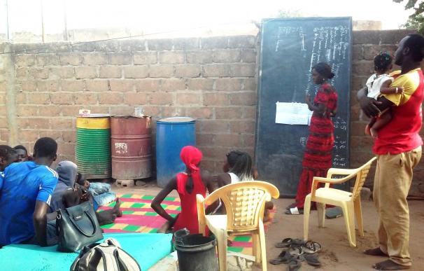 Medio millón de niños africanos aprenden a leer y escribir gracias a la movilización de unas menores de Costa de Marfil