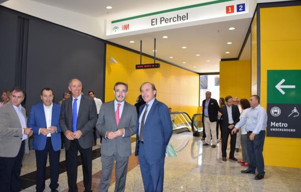 Abren la conexión directa entre los vestíbulos de estaciones de metro y ferrocarril en El Perchel-María Zambrano