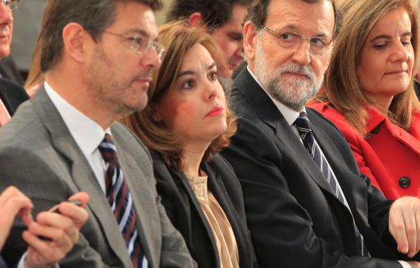 Moncloa advierte de responsabilidades incluso penales si los funcionarios incumplen la ley con el referéndum catalán