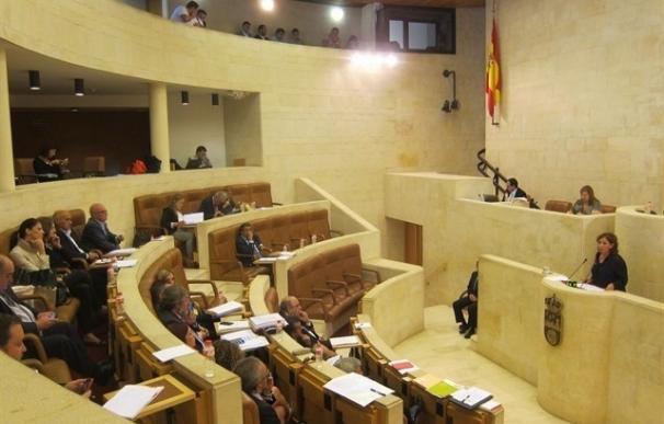 Varios asuntos de educación, energía eólica y la moción de censura de Unidos Podemos, en el Pleno de este lunes