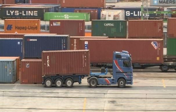 Economía/Empresas. - Los puertos afrontan desde mañana tres semanas de conflictividad por la huelga de estibadores