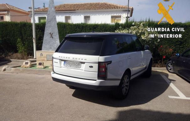 Detenido el conductor de un coche de alta gama robado en Marbella (Málaga) localizado en la A-7