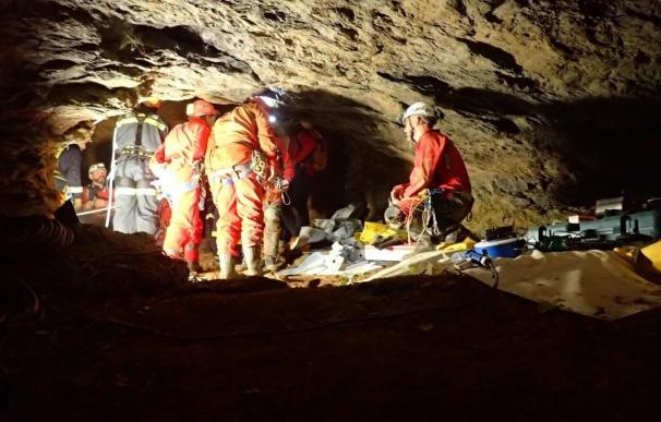 Dan por finalizado el rescate del cuerpo del espeleólogo fallecido ante el alto riesgo de colapso en la cueva