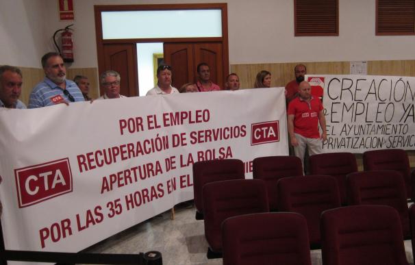 Los sindicatos CTA y CGT convocan este miércoles una huelga parcial en el Ayuntamiento en defensa del empleo