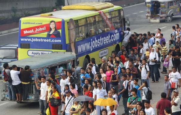 La huelga de autobuses en Manila impide ir al trabajo a miles de personas