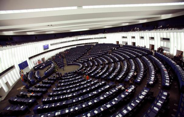 La UE emprende hoy el último intento para evitar una crisis presupuestaria