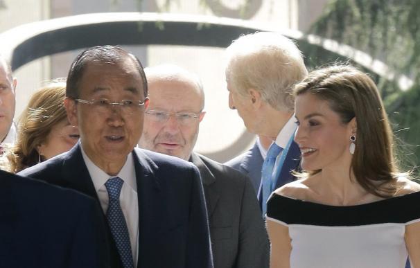 La Reina Letizia llega para presidir la reunión de trabajo con UNICEF