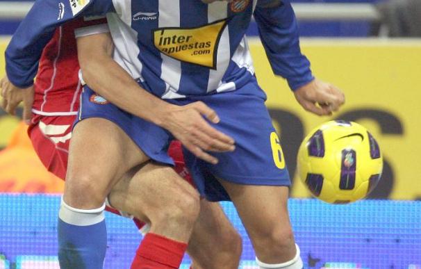 Víctor Ruiz del Espanyol estará una semana de baja y no llega a tiempo para el Hércules