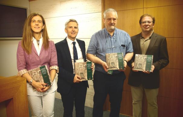 Un nuevo libro del IER ahonda en la importancia de la tarjeta postal en La Rioja