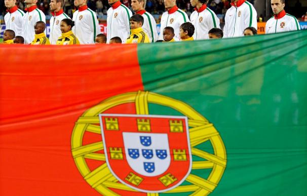 Machado y Veloso sustituyen a Varela y Coentrao en la selección portuguesa