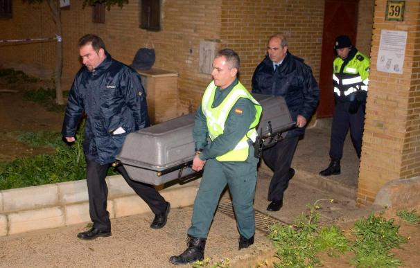 Fallece una mujer degollada en Sevilla por su compañero, que se dio a la fuga