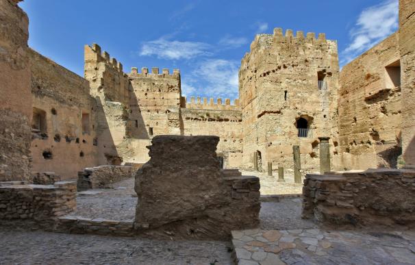 La Asociación de Amigos de los Castillos premia a Cultura por su plan para conservar la arquitectura defensiva