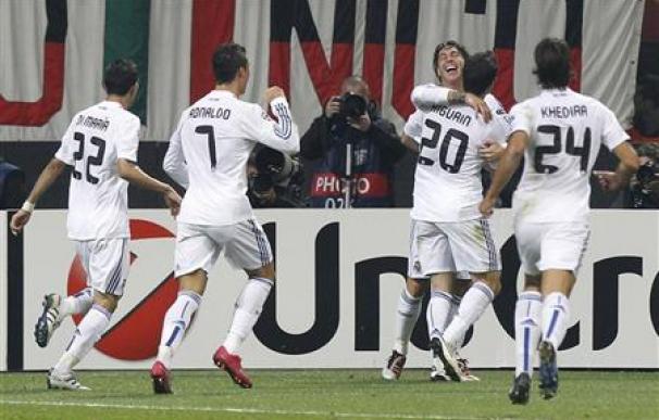 El Real Madrid en octavos de Champions tras empatar 2-2 en Milán