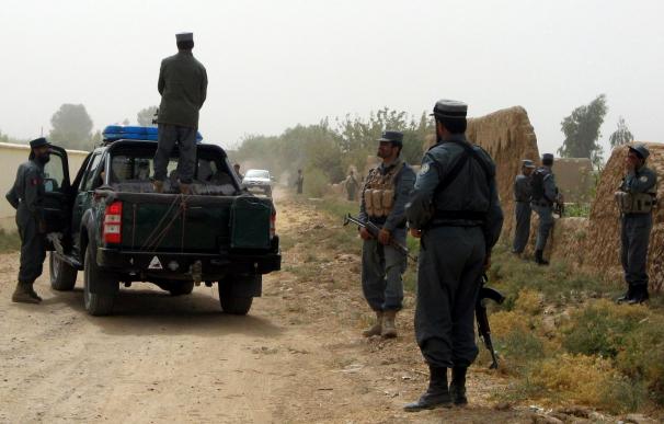Mueren 30 supuestos talibanes en una operación en el sur de Afganistán