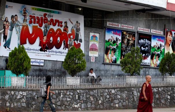 Mayor presión y aislamiento en Birmania con la proximidad de los comicios