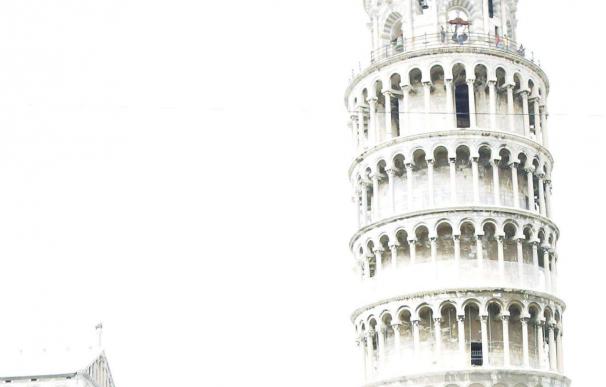 Decenas de universitarios ocupan la torre de Pisa durante sus protestas