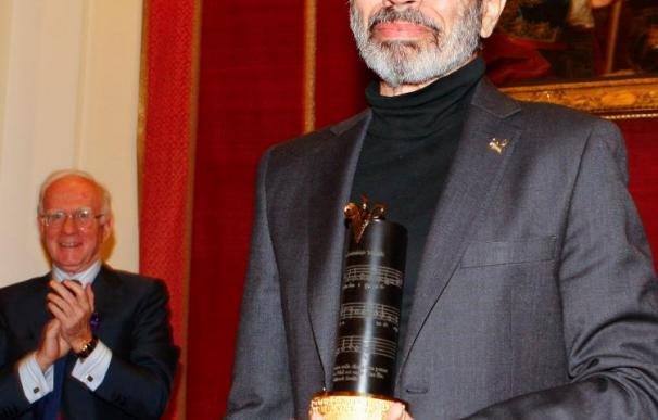 Leo Brouwer recibe el premio SGAE 2010 que "une la cultura iberoamericana"
