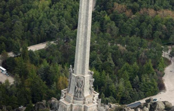 El Foro por la Memoria pide la voladura de la cruz del Valle de los Caídos