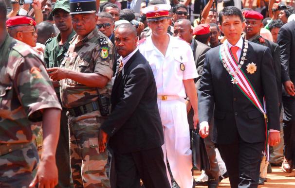 Los militares amotinados permanecen en su base mientras gana el sí en el referendum de Madagascar