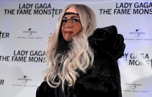 Lady Gaga acusa a una fan rusa de querer matarla