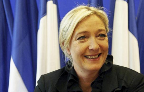 Le Pen dice que la investigación a Lagarde supone una "nueva humillación" para Francia