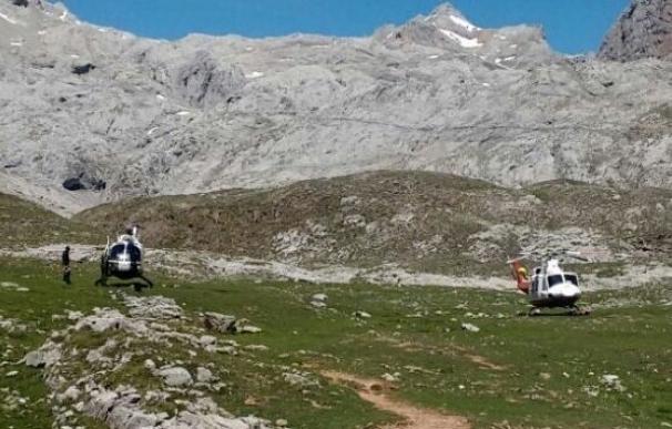 Se retiran los efectivos que buscan a los senderistas suizos en Picos de Europa sin resultados