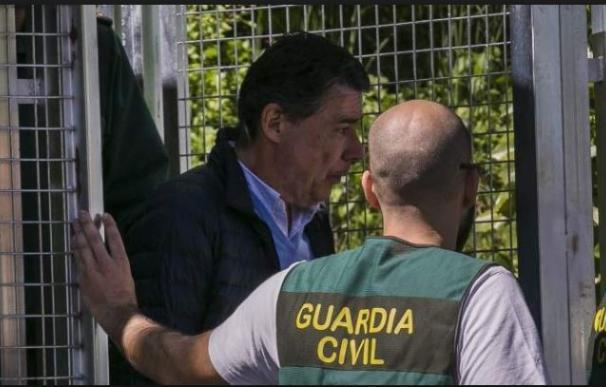 La Audiencia confirma la prisión de Ignacio González por el desvío de fondos al extranjero