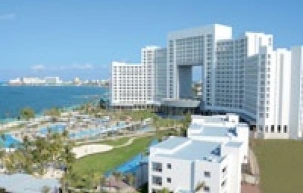RIU abre su cuarto hotel en Cancún (México) tras invertir 107 millones