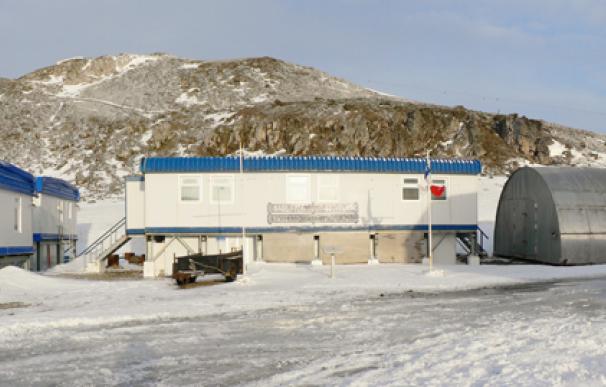 Los módulos en los que trabaja Nelson Muñoz, responsable de la base de invierno antártica de Chile.