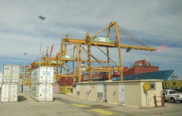 El Puerto de Valencia registra un seguimiento del paro de la estiba de casi el 100%
