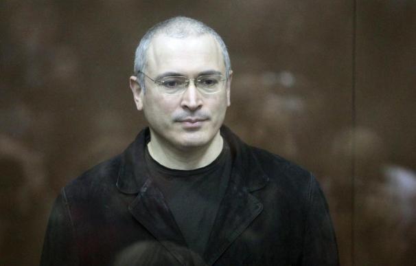 Amnistía Internacional pide al tribunal de Moscú que revoque el caso de Jodorkovski