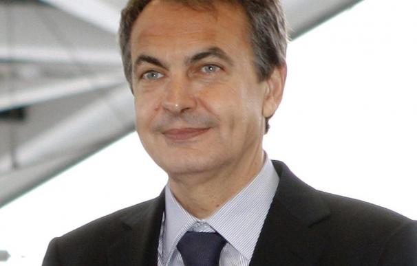 Zapatero confía en un 2011 lleno de paz, prosperidad y con menos dificultades