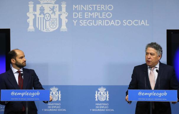 El secretario de Estado de Seguridad Social, Tomás Burgos, y el secretario de Estado de Empleo, Juan Pablo Riesgo.