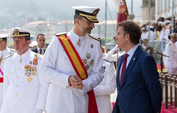 Felipe VI y Don Juan Carlos presiden el 300 aniversario de la Escuela Naval militar, de la que ambos fueron alumnos
